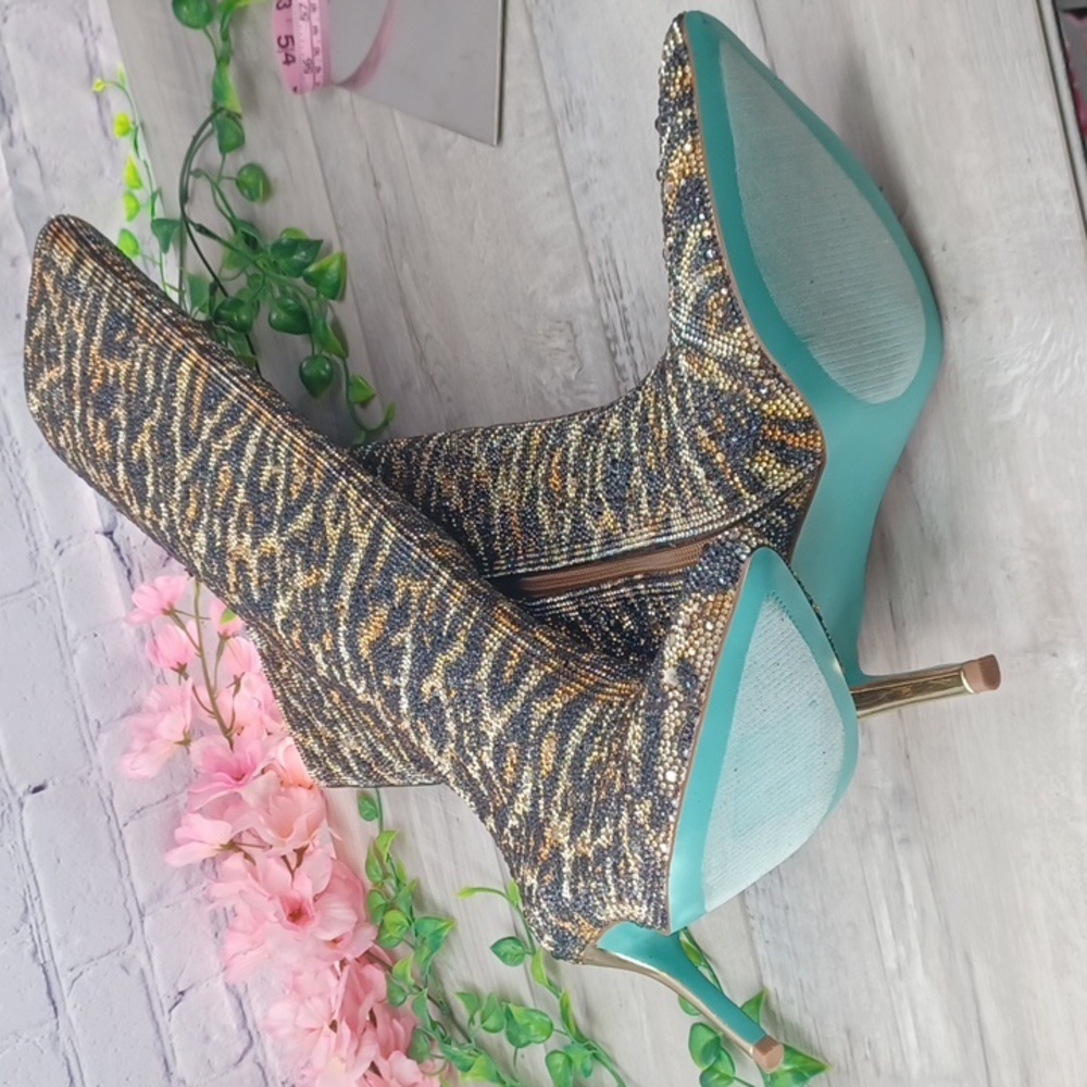 Betsey Johnson Brea Boot NWOB - Picture 6 of 12